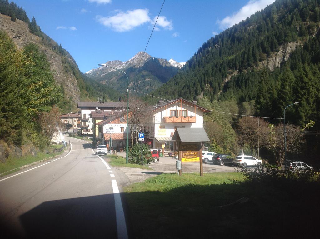Affittacamere Valle Dorizzo Di Scavoni Paolo Val Dorizzo Exterior foto